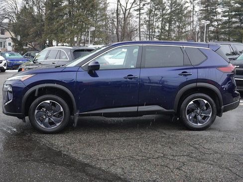 Used 2024 Nissan Rogue SV AWD/4WD image 15