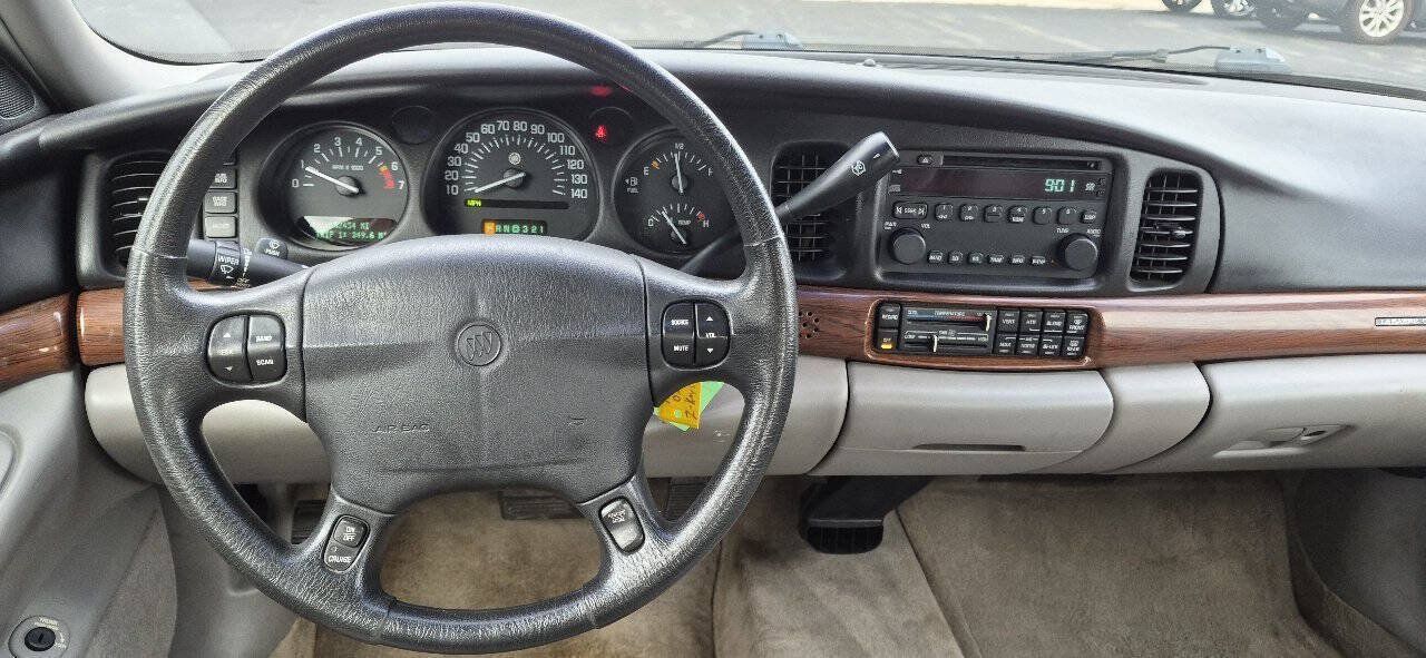 Used 2005 Buick Le Sabre Custom w/ Leather and Comfort Group FWD image 16
