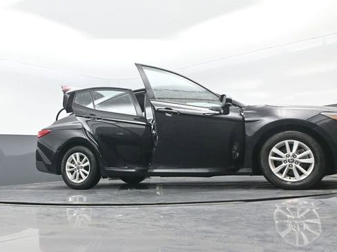 Used 2025 Toyota Camry SE image 22