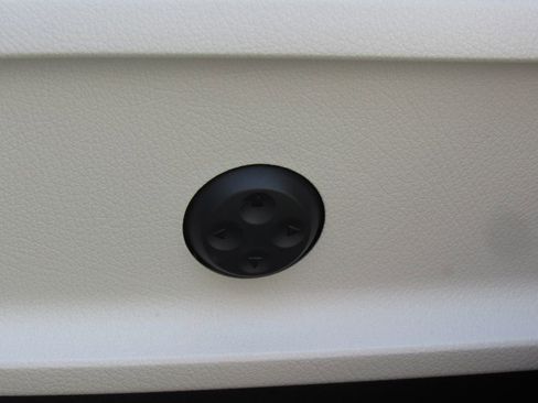 Certified 2023 Mercedes-Benz GLA 250 4MATIC w/ Premium Package image 11