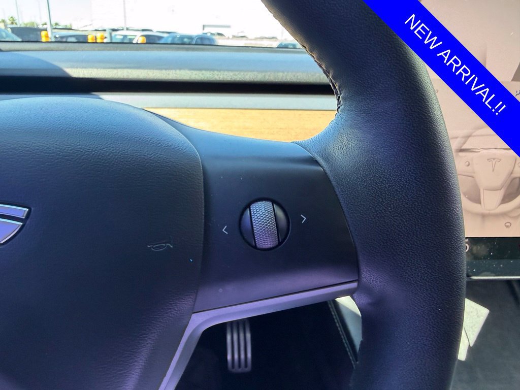 Used 2022 Tesla Model Y Performance AWD/4WD image 15