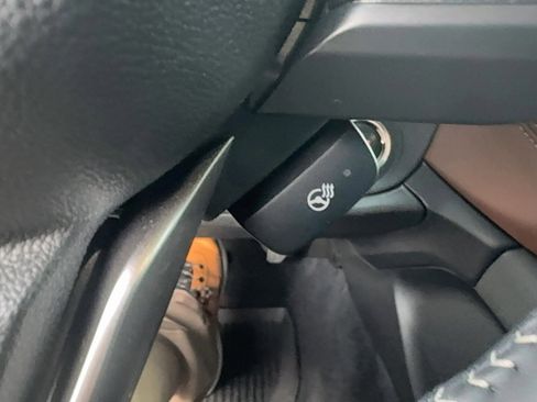 Used 2025 Subaru Outback Touring XT w/ Popular Package #2 image 17