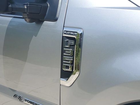 Used 2022 Ford F350 Platinum AWD/4WD image 11