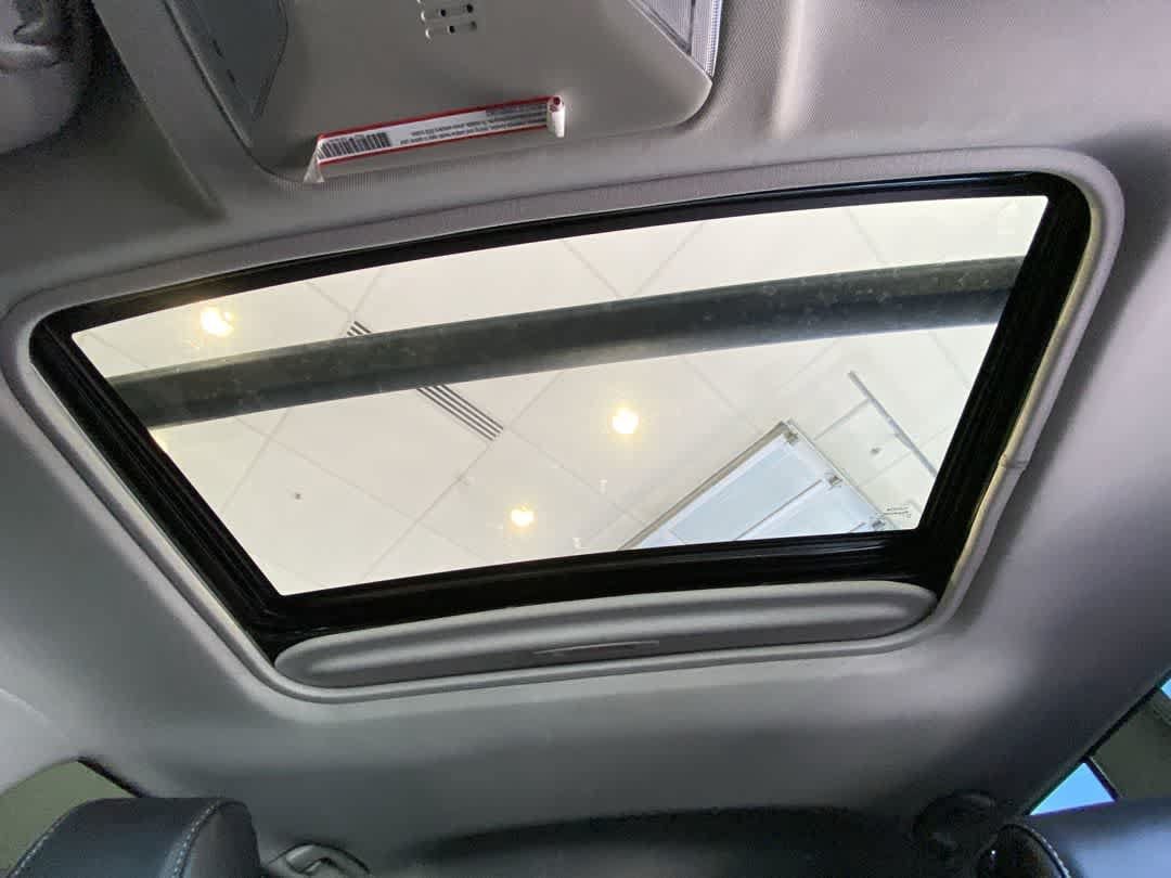 Certified 2022 Toyota RAV4 XLE Premium AWD/4WD image 24