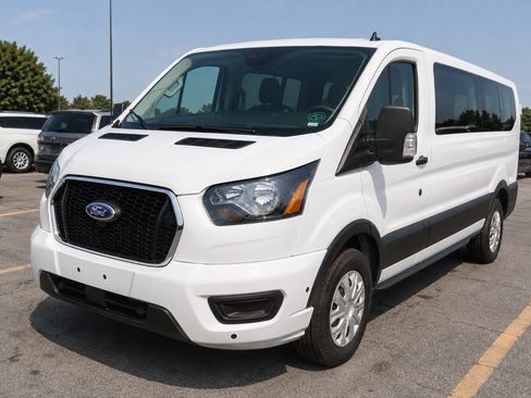 Used 2024 Ford Transit 350 XLT RWD image 13