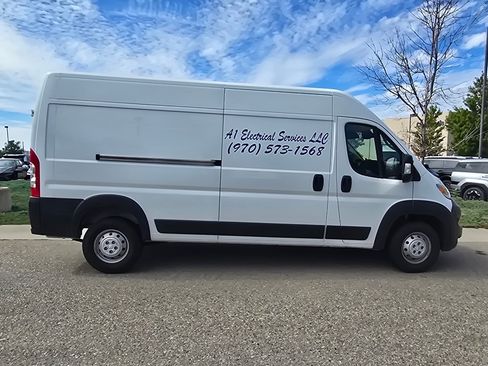 Used 2023 RAM ProMaster 2500 FWD image 17