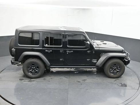 Used 2018 Jeep Wrangler Unlimited Sport AWD/4WD image 14