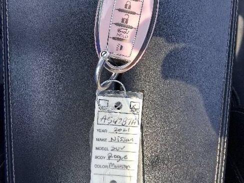 Used 2021 Nissan Rogue SL FWD image 22