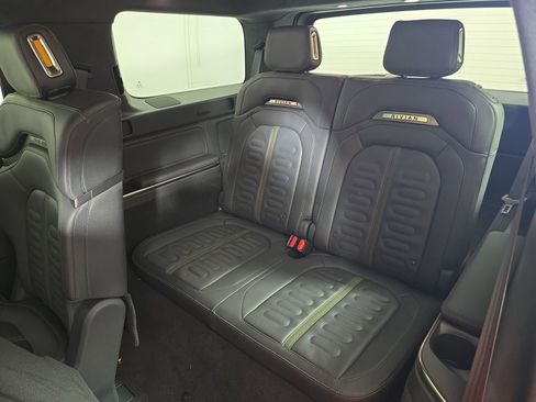 Used 2023 Rivian R1S Adventure AWD/4WD image 22
