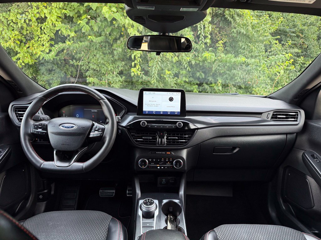 Used 2023 Ford Escape ST-Line AWD/4WD image 31