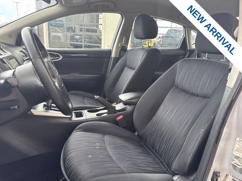 Used 2019 Nissan Sentra SV FWD image 16