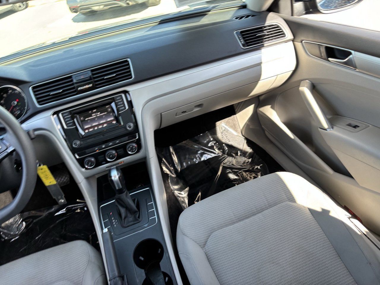 Used 2018 Volkswagen Passat 2.0T S w/ Driver Assistance Package FWD image 14