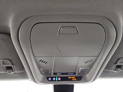 Used 2022 Chevrolet Equinox LT FWD image 26