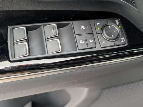 New 2026 Lexus LX 700h Luxury w/ Accessory Package (Z1) AWD/4WD image 18