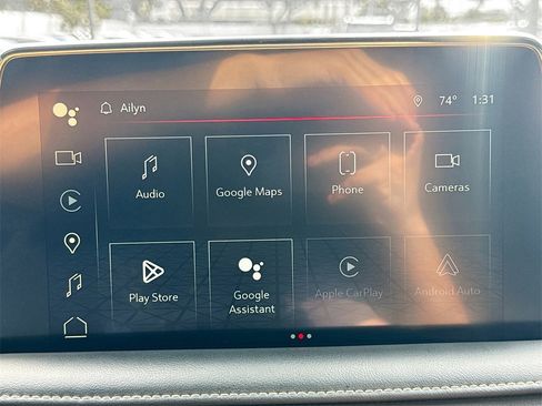 Used 2022 GMC Yukon SLT w/ SLT Premium Package image 16