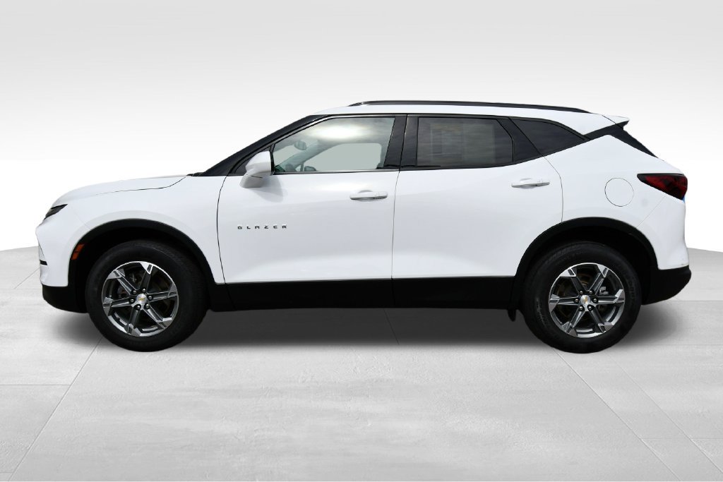 Used 2023 Chevrolet Blazer LT w/ Convenience Package AWD/4WD image 4