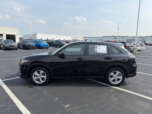 Used 2024 Honda HR-V LX image 3