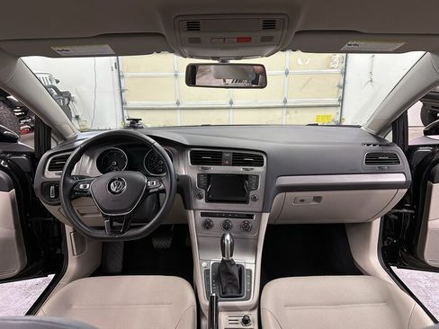 Used 2015 Volkswagen Golf TDI S FWD image 15