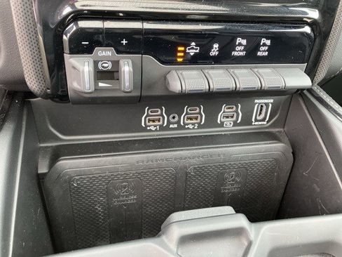 Certified 2025 RAM 1500 Limited image 21