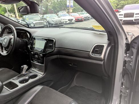 Used 2020 Jeep Grand Cherokee Altitude image 34