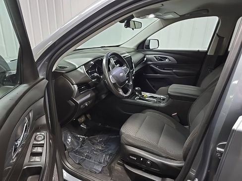 Used 2018 Chevrolet Traverse LT image 28