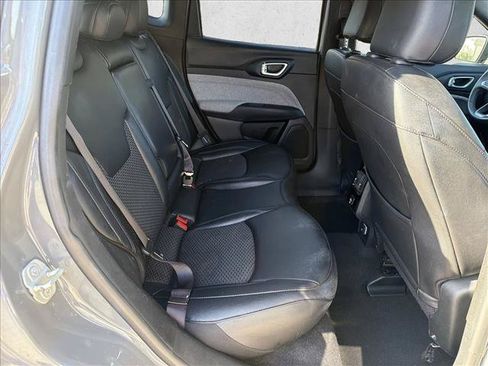 Used 2024 Jeep Compass Latitude AWD/4WD image 23