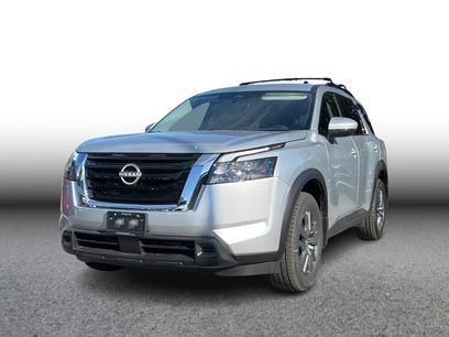 New 2025 Nissan Pathfinder SV