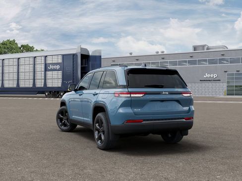 New 2026 Jeep Grand Cherokee Limited image 3