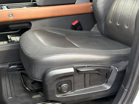 Used 2020 Land Rover Defender 110 S image 16