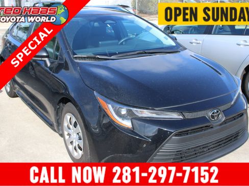 Used 2026 Toyota Corolla LE FWD image 1