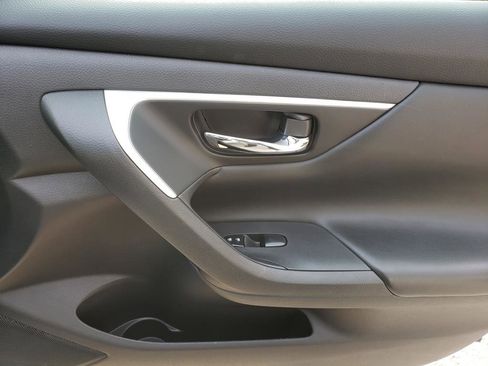 Used 2017 Nissan Altima 2.5 S w/ Power Driver Seat Package image 18