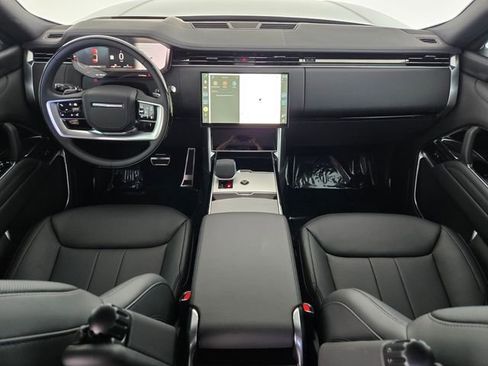 New 2026 Land Rover Range Rover Long Wheelbase SE AWD/4WD image 4
