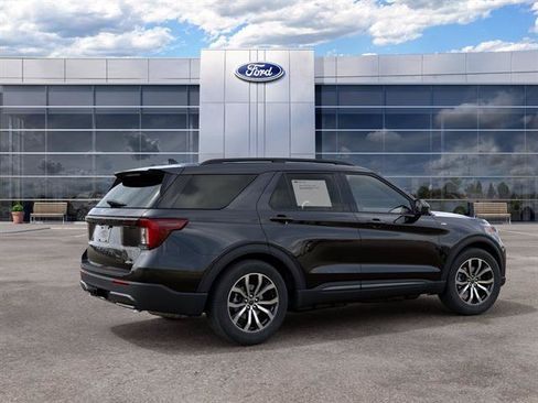 New 2027 Ford Explorer ST-Line AWD/4WD image 6
