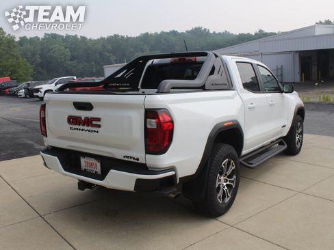 Certified 2025 GMC Canyon AT4 AWD/4WD image 4
