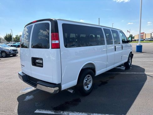 Used 2025 Chevrolet Express 3500 LT w/ LT Preferred Equipment Group RWD image 9