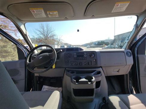 Used 2014 Ford E-350 and Econoline 350 Super Duty w/ Insulation Package image 19