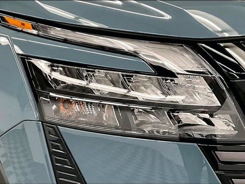 New 2026 Nissan Pathfinder Platinum image 14