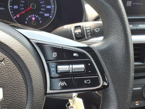 Used 2023 Kia Forte LXS w/ LXS Technology Package FWD image 9