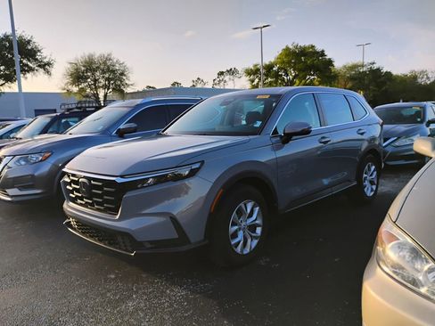 Used 2024 Honda CR-V LX image 7