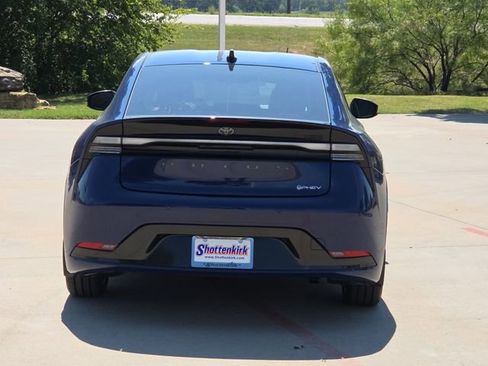 New 2026 Toyota Prius Plug-In Hybrid image 7