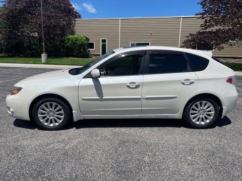 Used 2011 Subaru Impreza 2.5i Premium w/ PWR Moonroof Value Pkg image 2