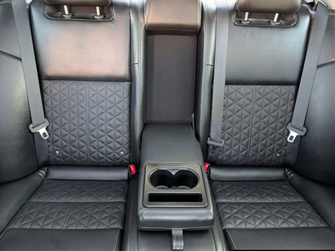 Used 2018 Nissan Maxima Platinum image 13