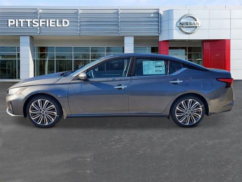 New 2025 Nissan Altima 2.5 SL image 6