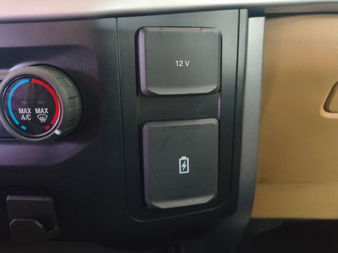 Used 2023 Ford F150 XLT image 23