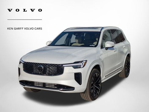 New 2026 Volvo XC90 T8 Plus w/ Protection Package Premier image 8