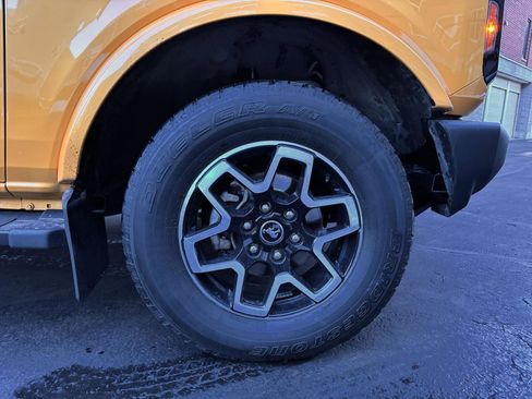 Used 2022 Ford Bronco Outer Banks image 8