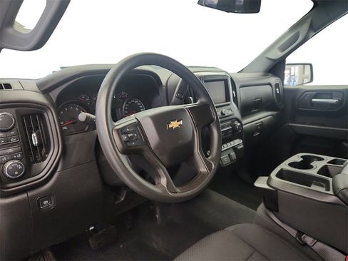 Used 2020 Chevrolet Silverado 1500 Custom w/ Custom Value Package image 10