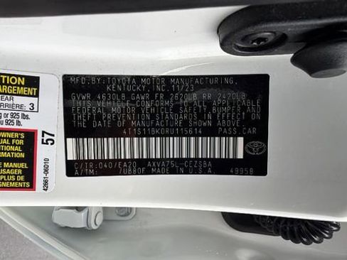 Used 2024 Toyota Camry SE w/ Cold Weather Package image 33