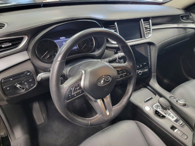 Used 2020 INFINITI QX50 Luxe w/ Navigation Package AWD/4WD image 12