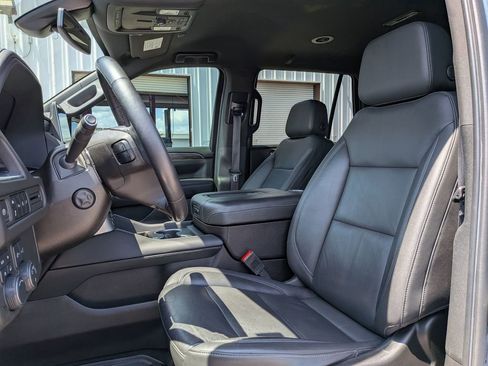 Used 2021 Chevrolet Tahoe LT w/ Luxury Package AWD/4WD image 14